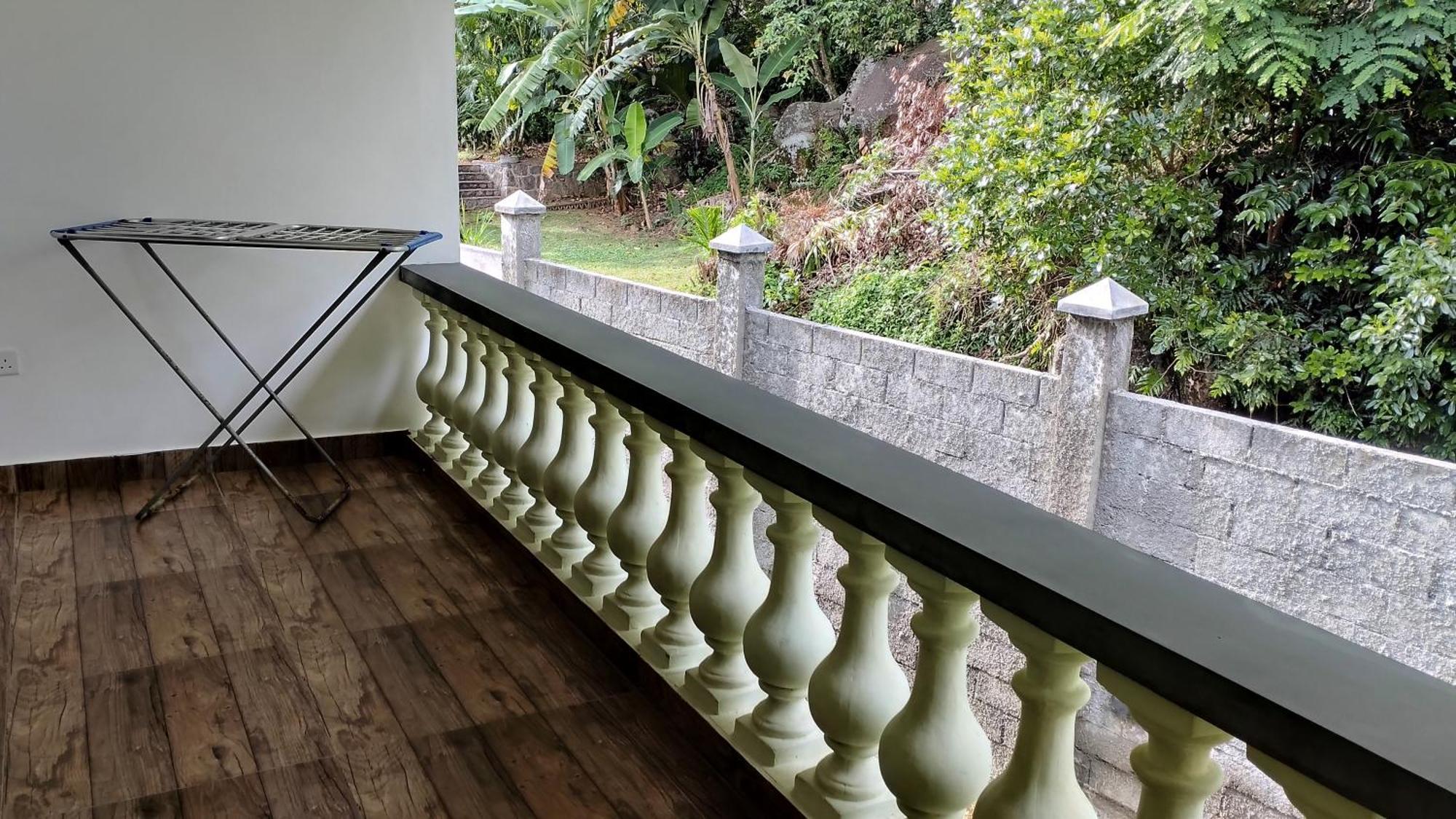 Dovass Self Catering Apartments Такамака Номер фото